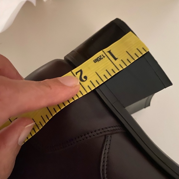 BNIB Women’s Leather Boots Made in Canada - Picture 5 of 7